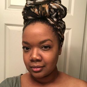 Meet your Posher, Janay